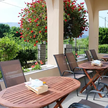 فندق Philoxenia Prínos